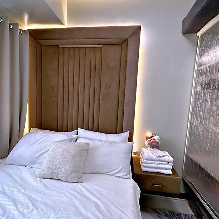 Cozypura Staycation Near Moa, Airport , With Free Fast Wifi, Netflix And Pay Parking 帕赛 外观 照片