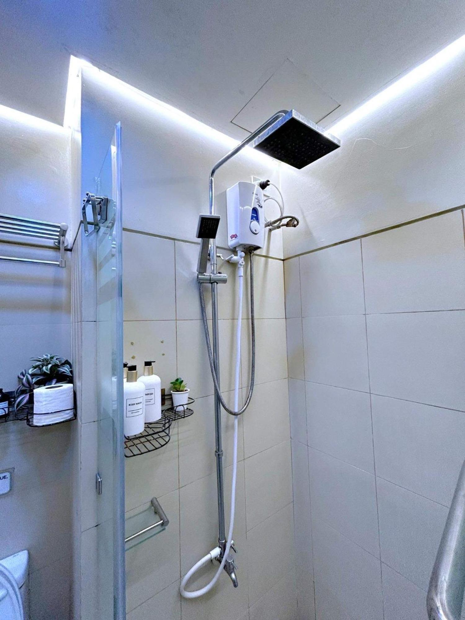 Cozypura Staycation Near Moa, Airport , With Free Fast Wifi, Netflix And Pay Parking 帕赛 外观 照片